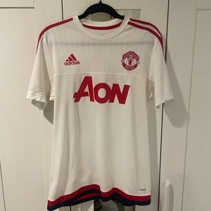 Adidas Manchester United training top